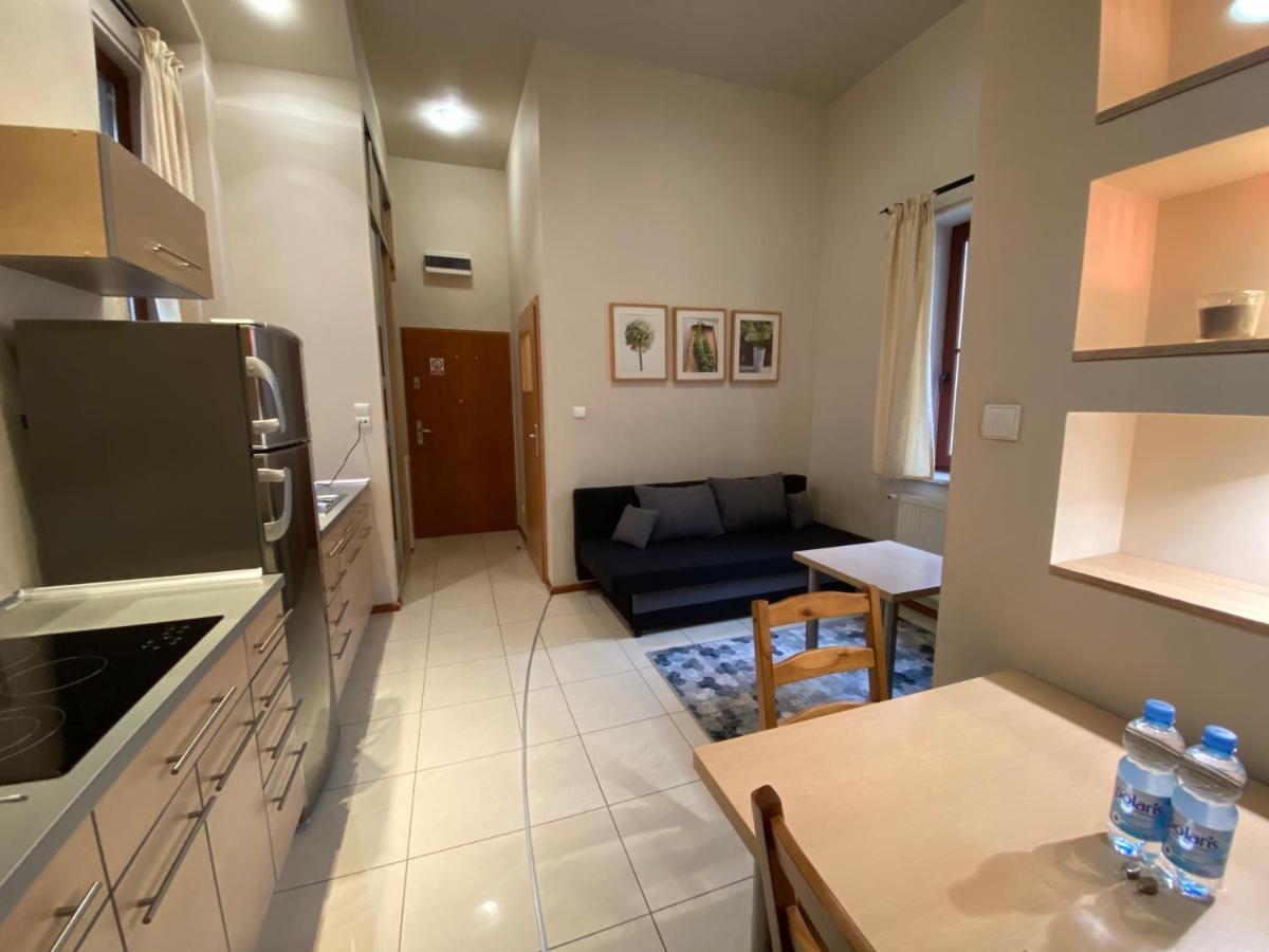 Klimatyczny Apartament Przy Rynku فروتسواف المظهر الخارجي الصورة
