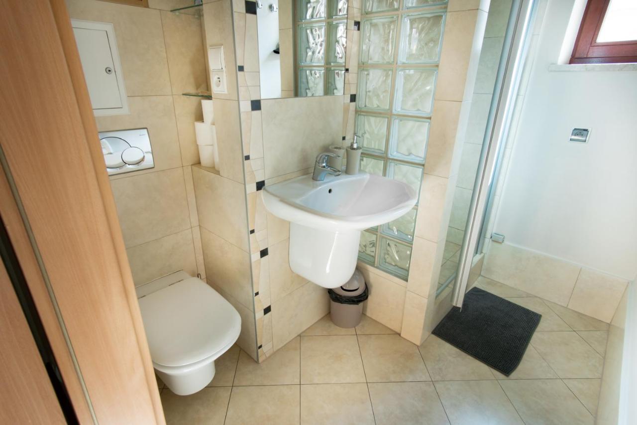 Klimatyczny Apartament Przy Rynku فروتسواف المظهر الخارجي الصورة