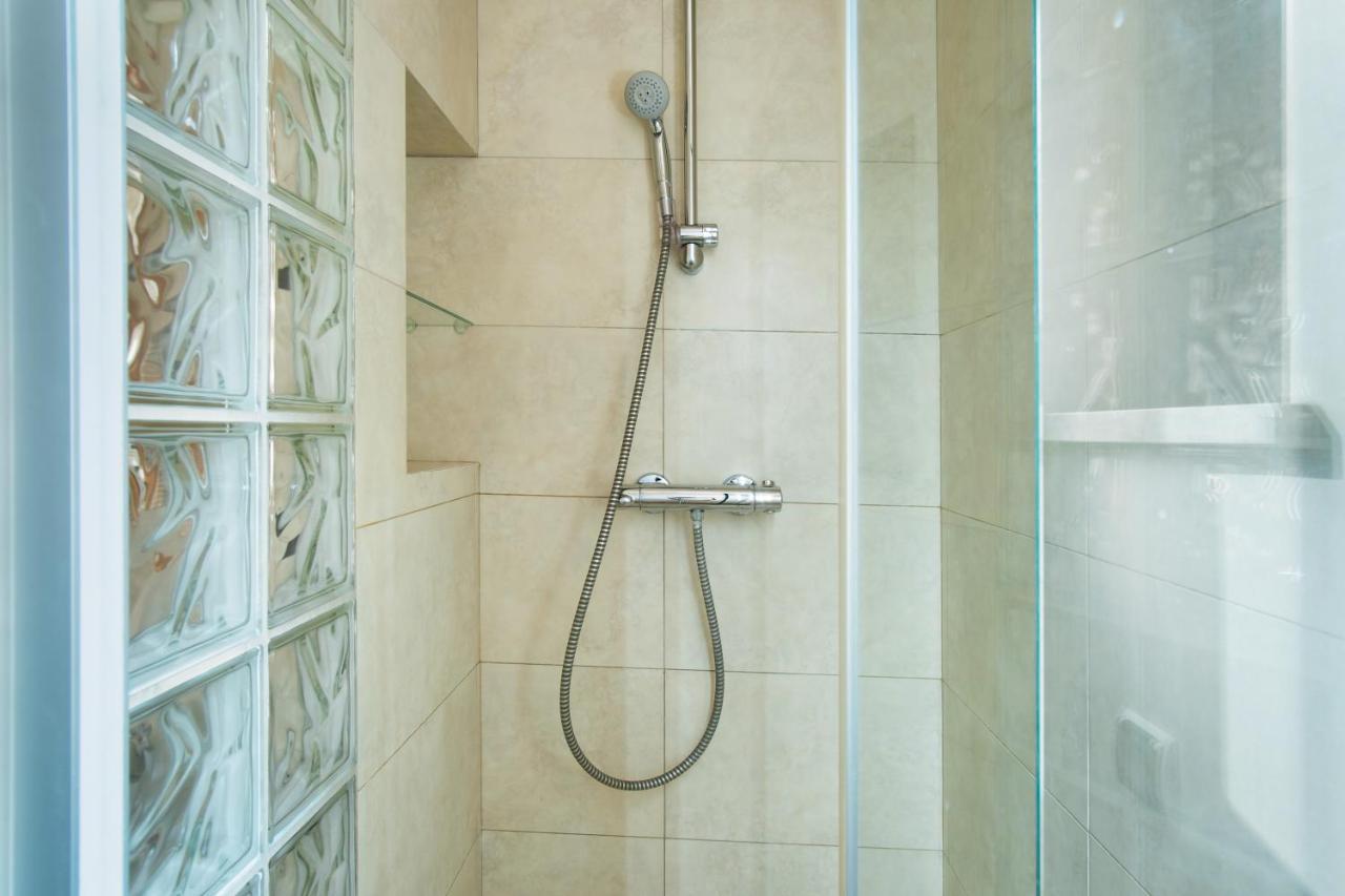 Klimatyczny Apartament Przy Rynku فروتسواف المظهر الخارجي الصورة