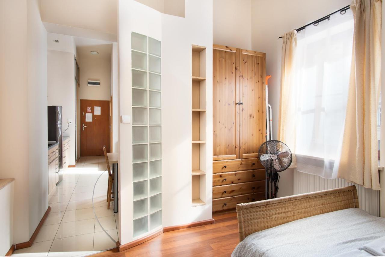 Klimatyczny Apartament Przy Rynku فروتسواف المظهر الخارجي الصورة